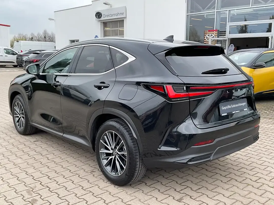 Lexus NX 350h Executive Line - Thumbnail 4