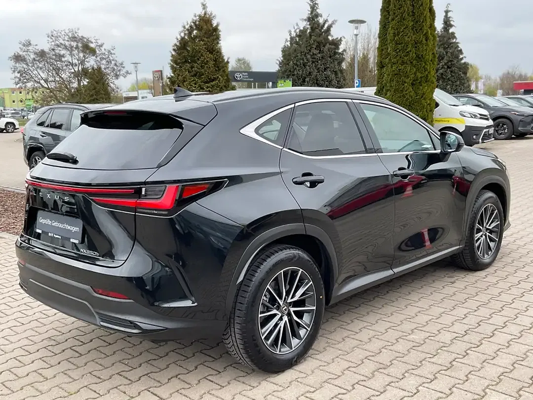 Lexus NX 350h Executive Line - Thumbnail 6