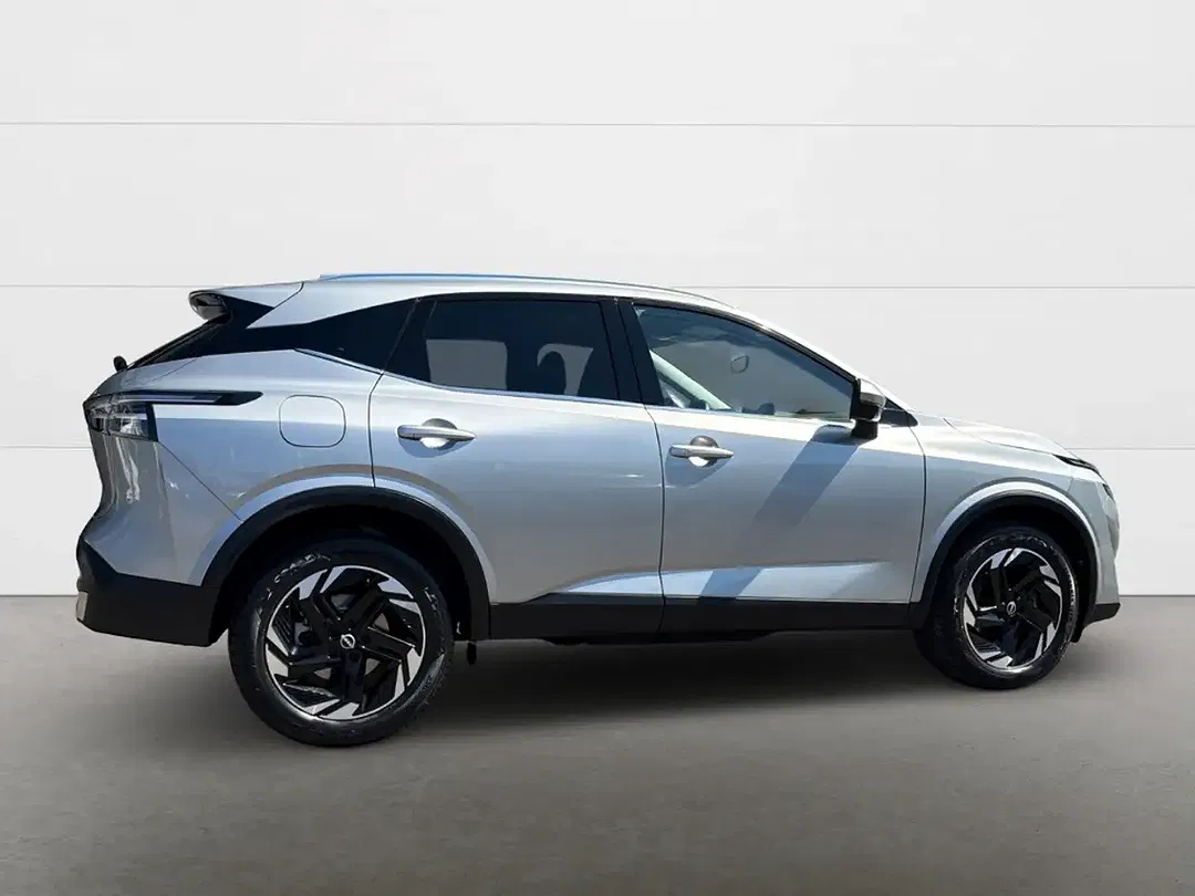 Nissan Qashqai 1.3 DIG-T N-Connecta - Thumbnail 8