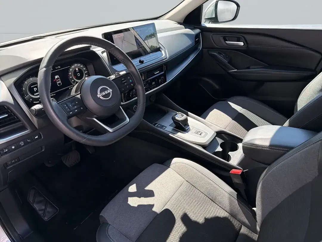 Nissan Qashqai 1.3 DIG-T N-Connecta - Thumbnail 11