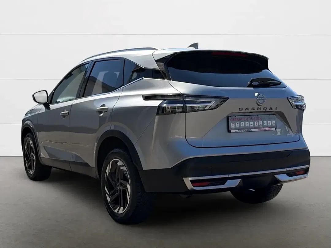 Nissan Qashqai 1.3 DIG-T N-Connecta - Thumbnail 4