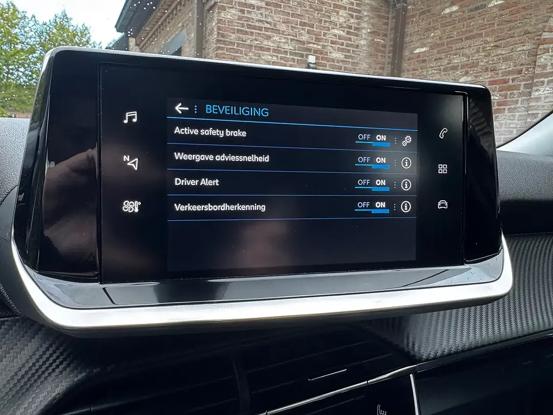Peugeot 2008 Allure - Thumbnail 15
