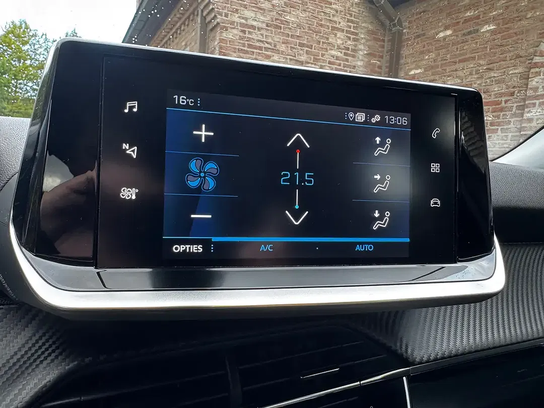 Peugeot 2008 Allure - Thumbnail 18