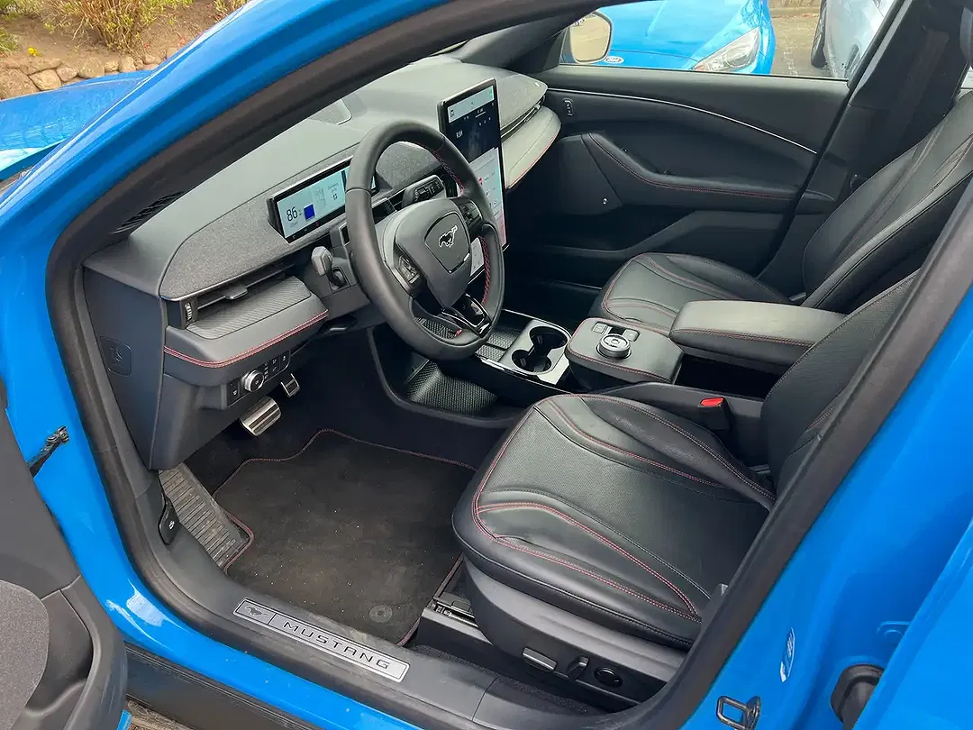 Ford Mustang 4x4 - foto 2