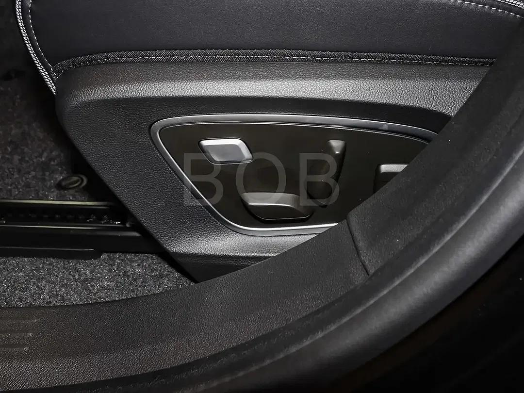 Renault Scenic E-Tech Iconic - Thumbnail 11