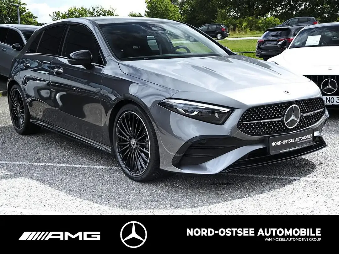 Mercedes-Benz A 200 AMG MBUX Night - Thumbnail 3