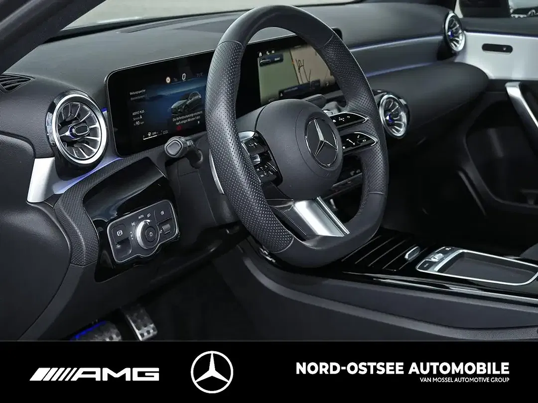 Mercedes-Benz A 200 AMG MBUX Night - Thumbnail 8