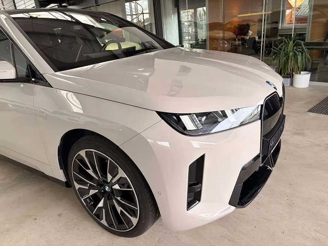 BMW iX xDrive M Sport Pro - Thumbnail 7