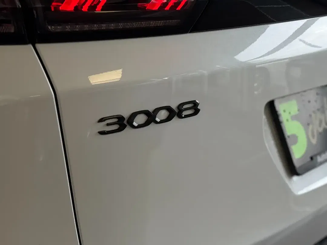 Peugeot 3008 GT - Thumbnail 9