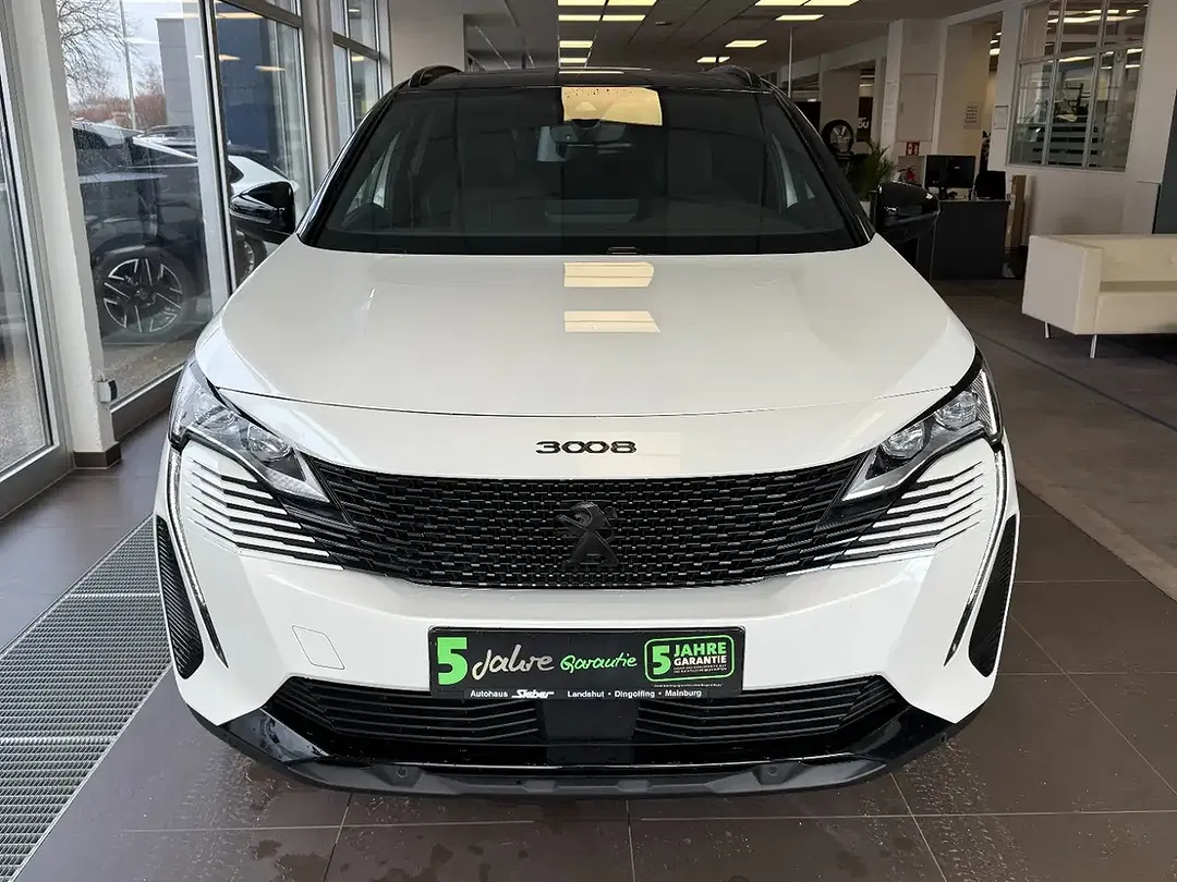 Peugeot 3008 GT - Thumbnail 2
