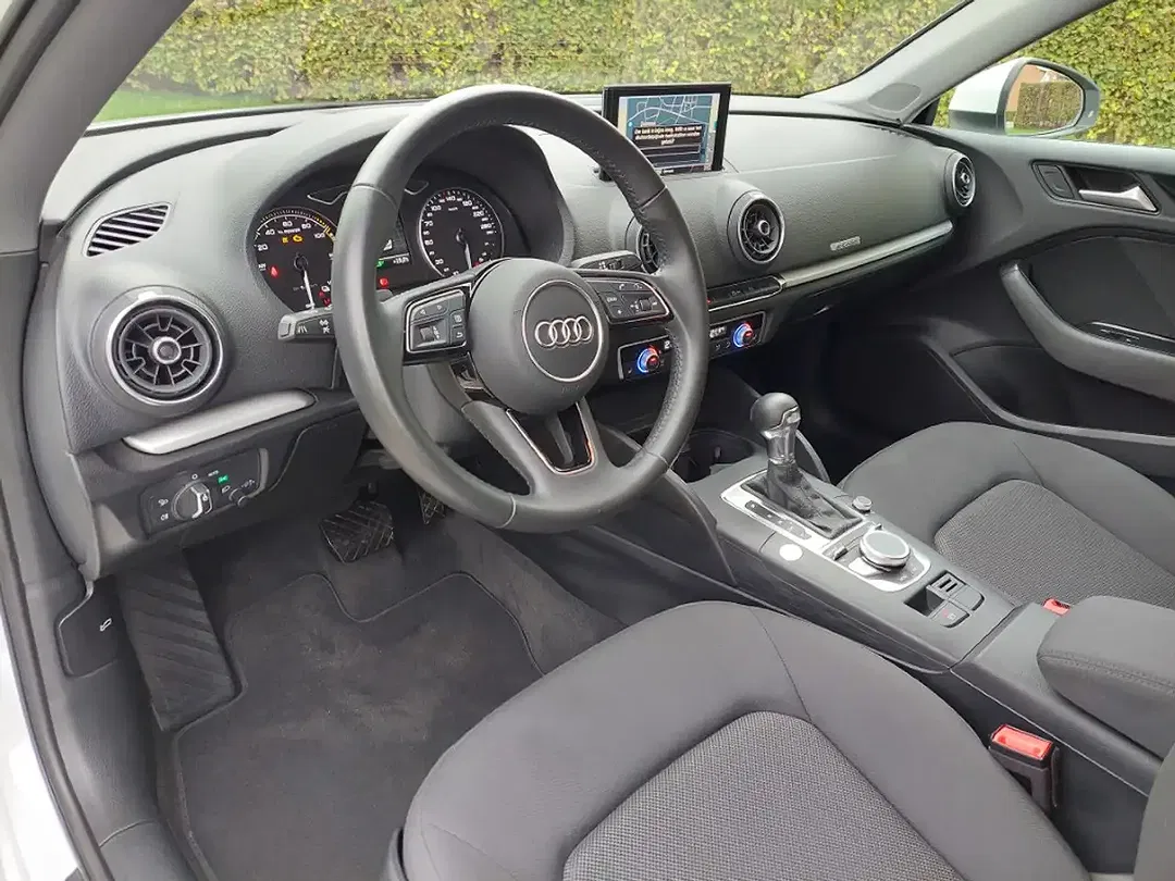 Audi A3 e-tron PHEV Sportback - Thumbnail 11