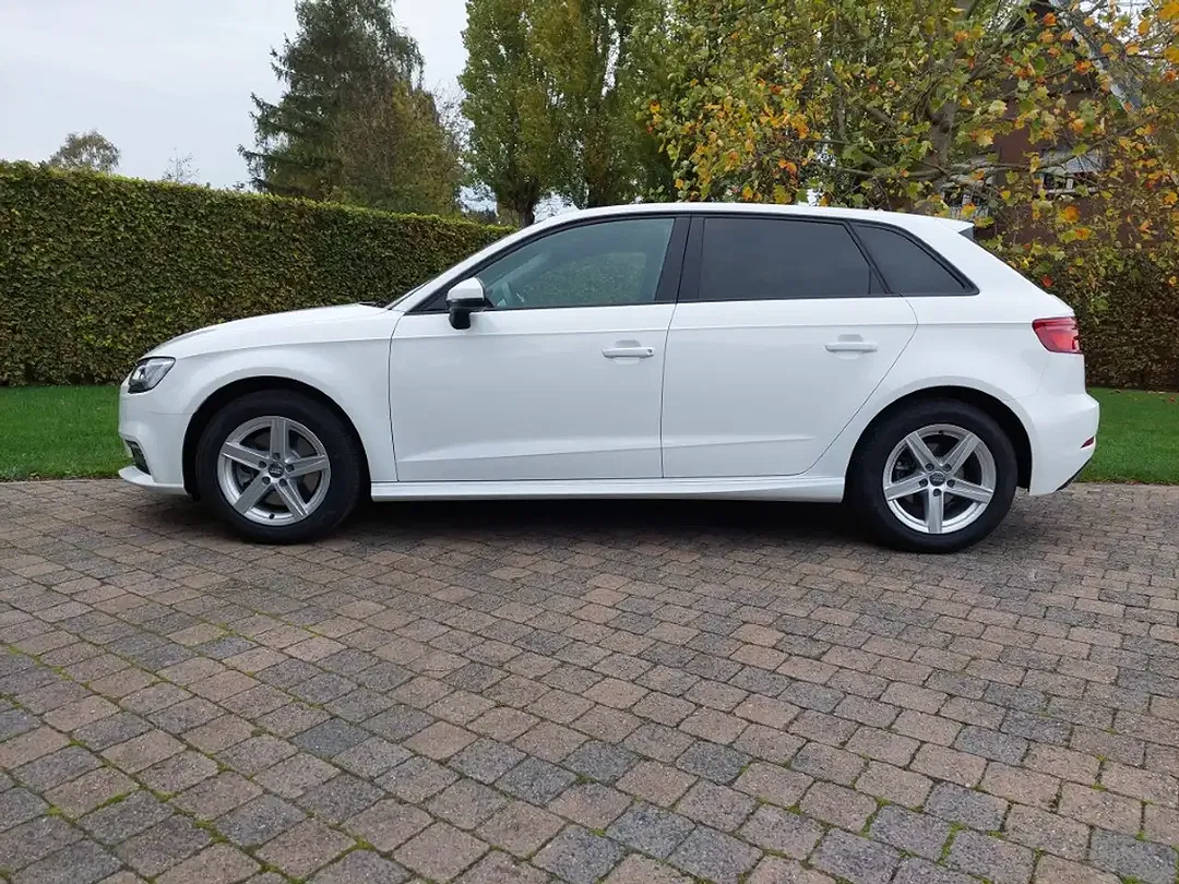 Audi A3 e-tron PHEV Sportback - foto 2