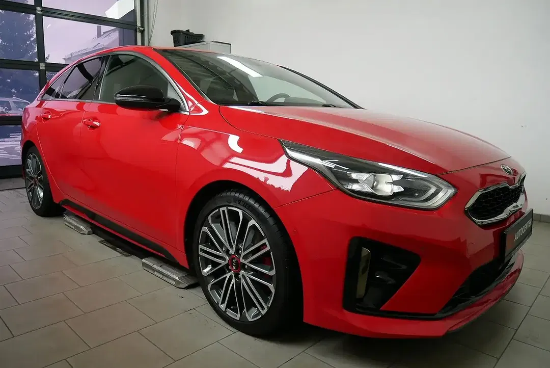 Kia ProCeed / pro_cee'd GT - foto 1