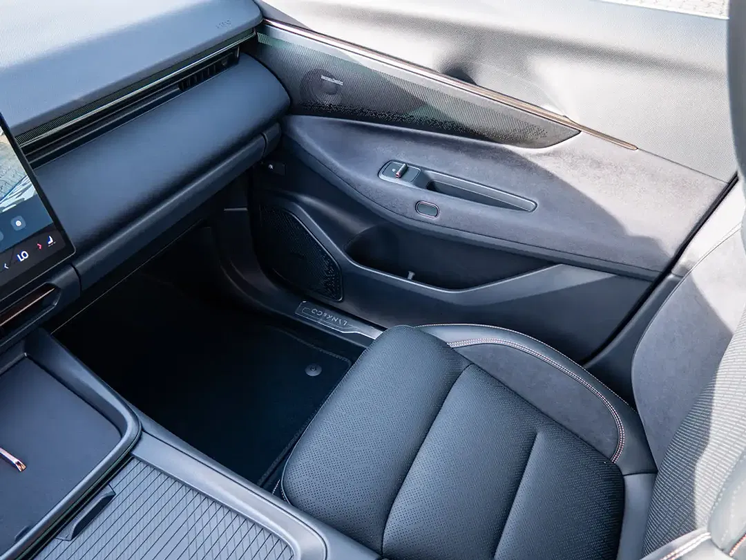 Lynk & Co 08 - Thumbnail 13