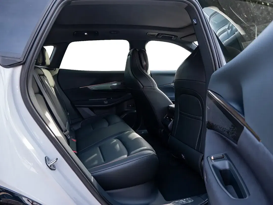 Lynk & Co 08 - Thumbnail 6