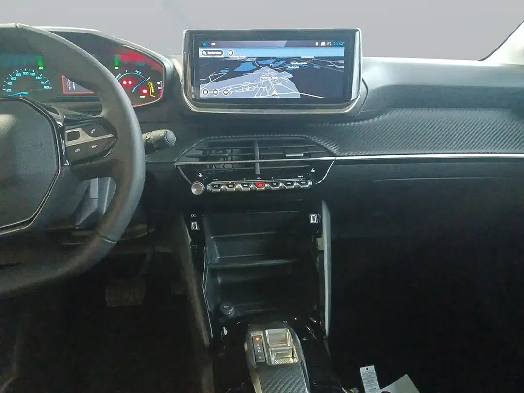 Peugeot 208 156 EV Business - Thumbnail 11