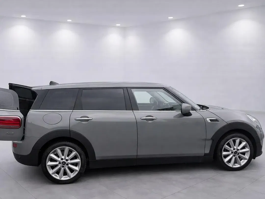 MINI One Clubman - foto 2