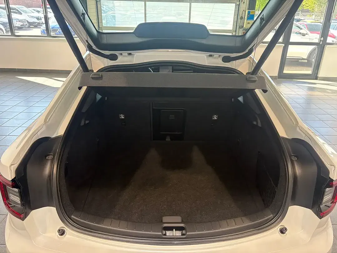 Polestar 2 - Thumbnail 6