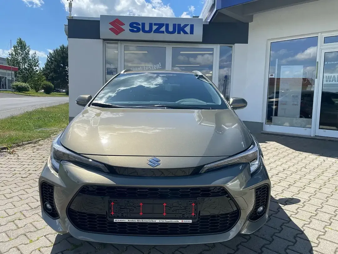 Suzuki Swace 1.8 - Thumbnail 1