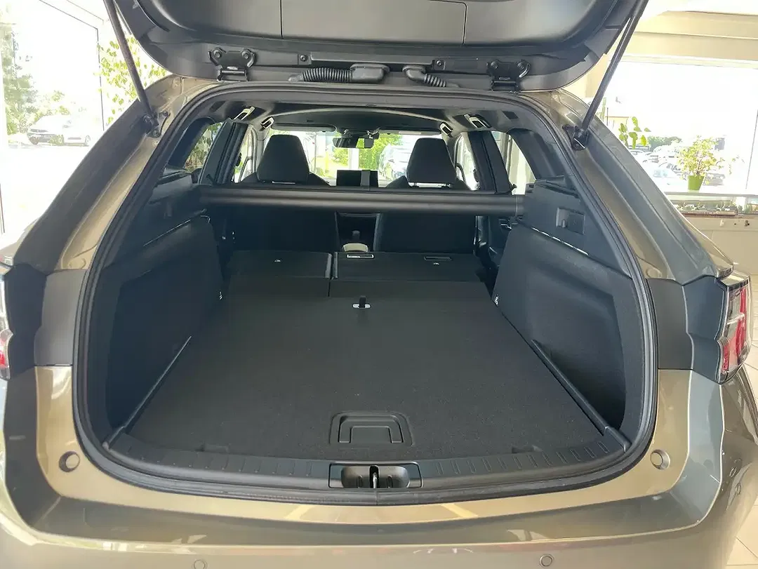 Suzuki Swace 1.8 - Thumbnail 10