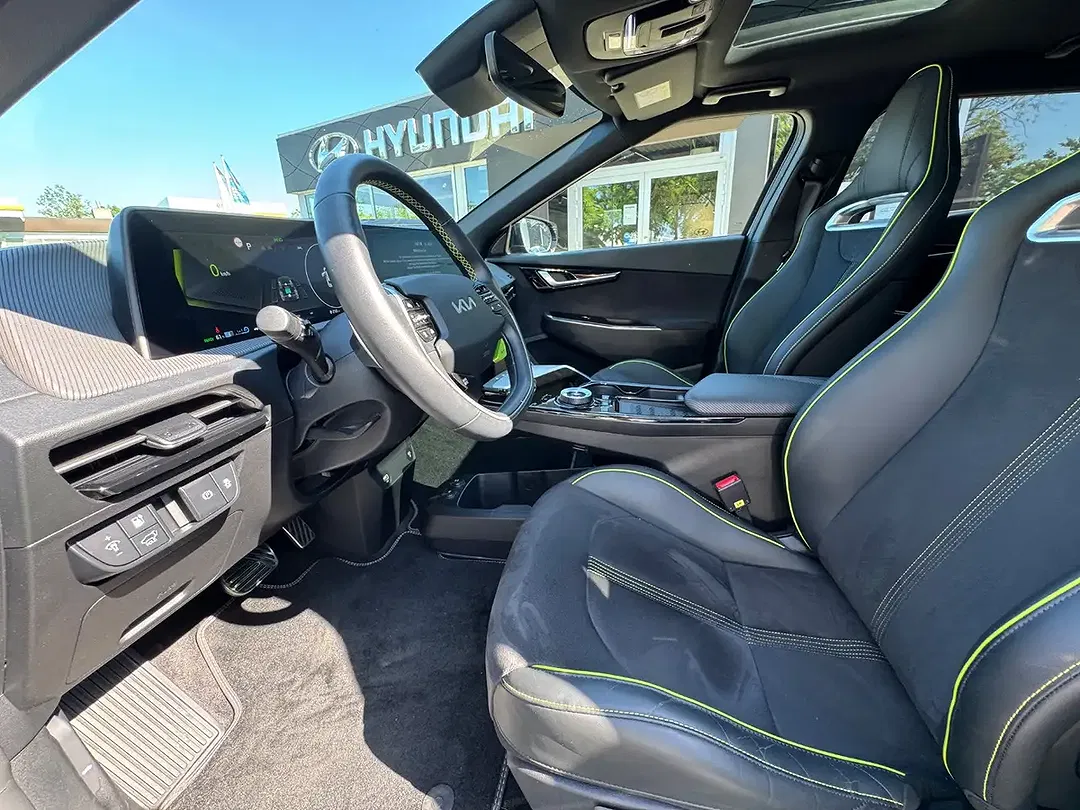 Kia EV6 GT - Thumbnail 10