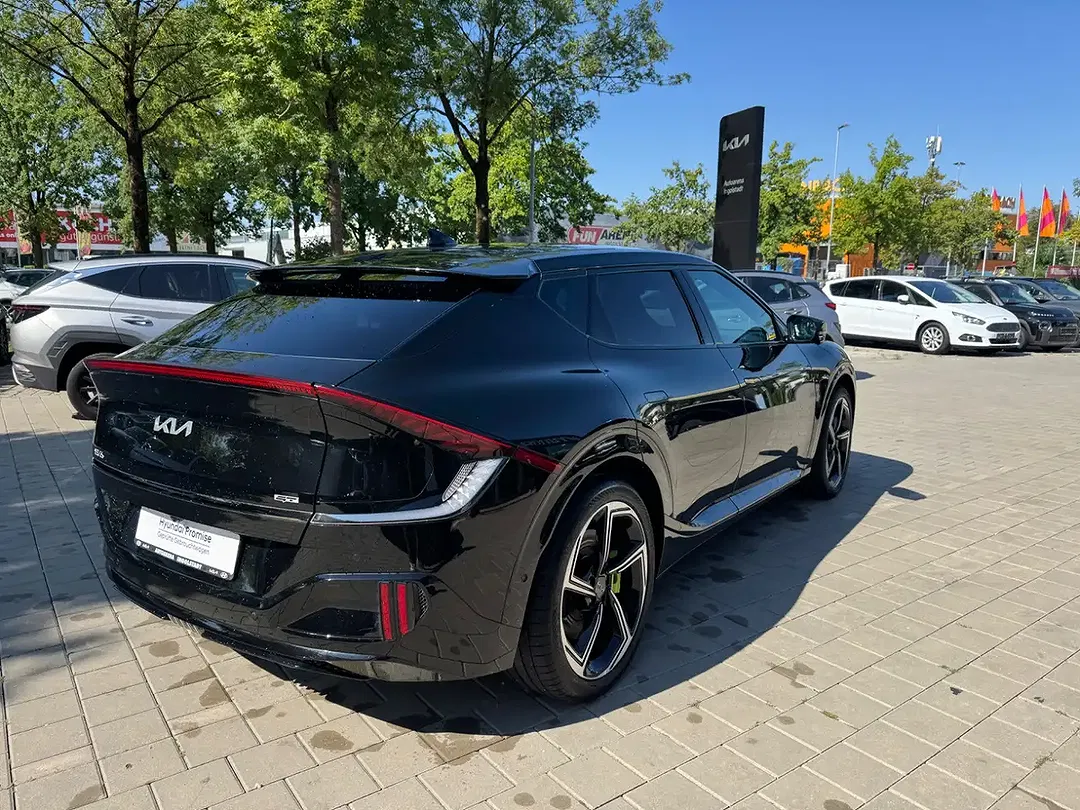 Kia EV6 GT - Thumbnail 5
