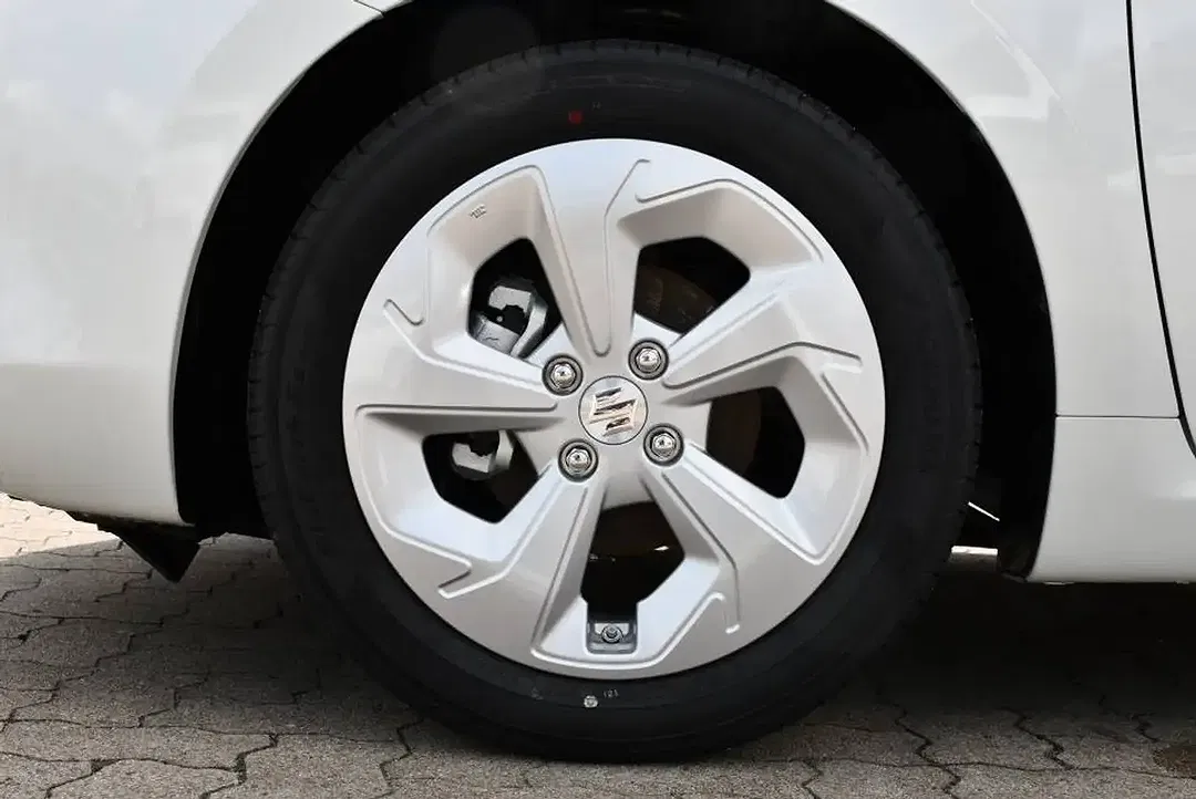 Suzuki Swift Hybrid 1.2 CVT AUT Comfort - Thumbnail 5