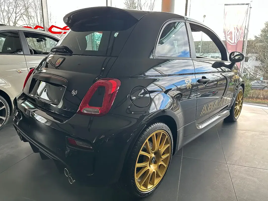 Abarth 695 75th Anniversario - foto 2