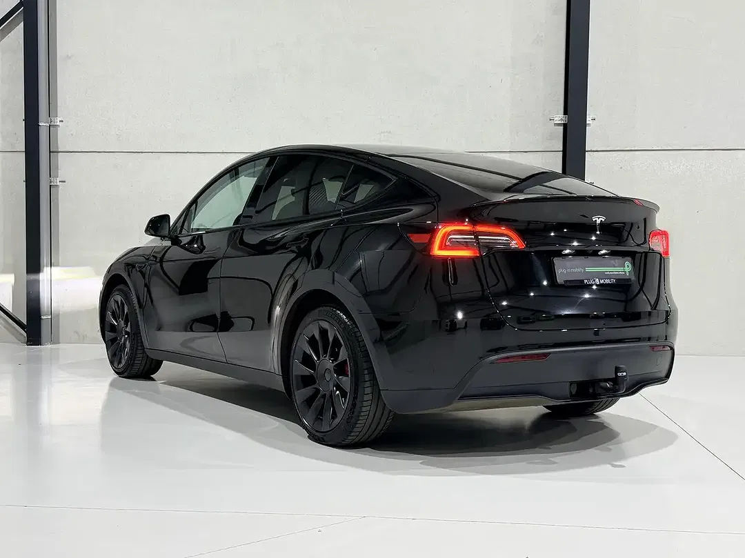 Tesla Model Y Standard Range - foto 2