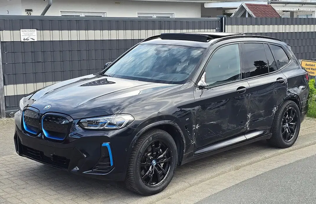 BMW iX3 M Sport - foto 1