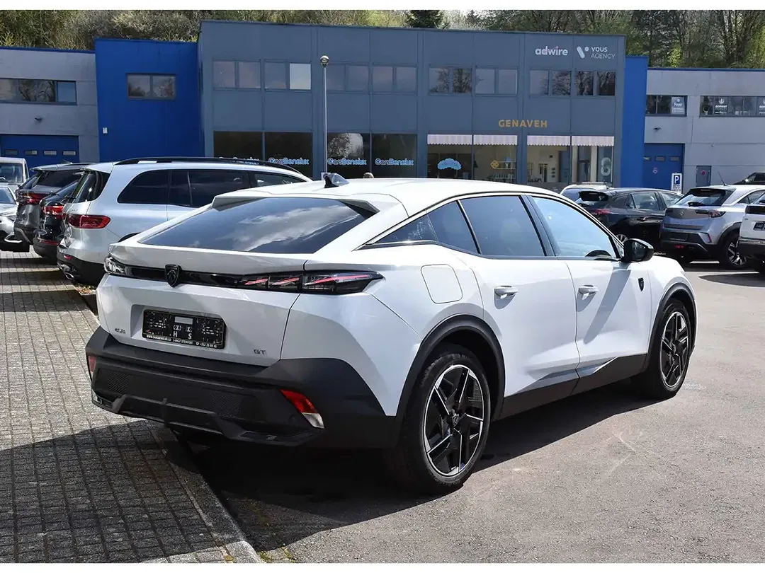 Peugeot 408 145 Hybrid GT - Thumbnail 4