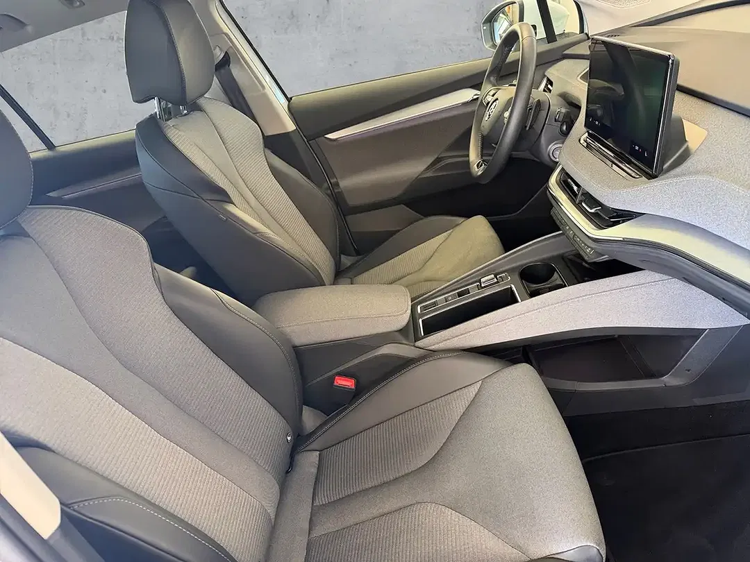 Skoda Enyaq 85x iV Loft - Thumbnail 12