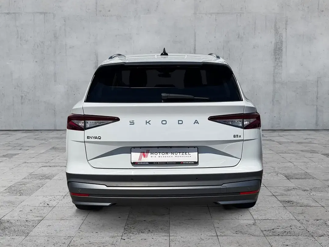 Skoda Enyaq 85x iV Loft - Thumbnail 4