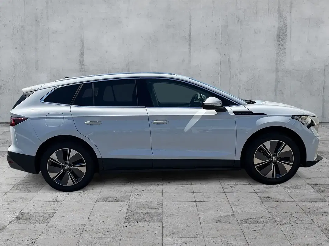 Skoda Enyaq 85x iV Loft - Thumbnail 6