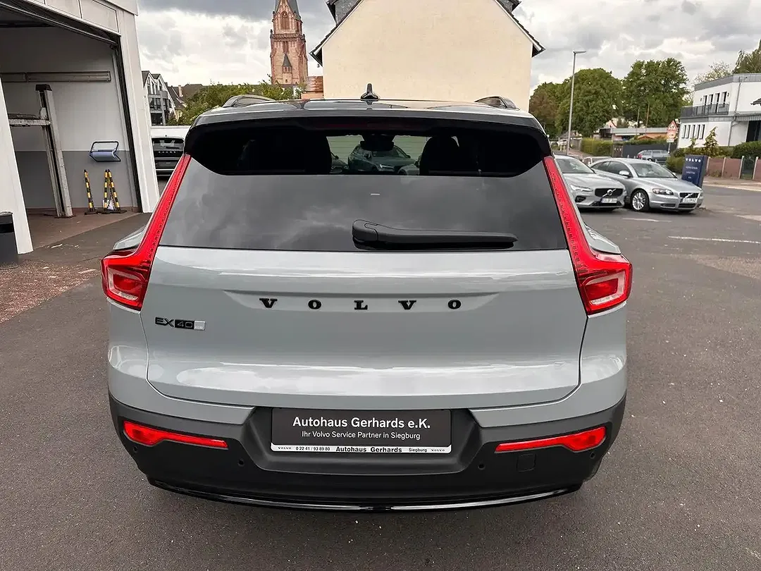 Volvo EX40 Ultra Black Edition - Thumbnail 8