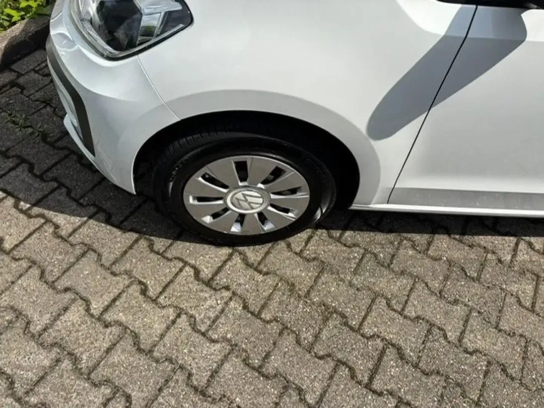 Volkswagen up! Move - Thumbnail 4