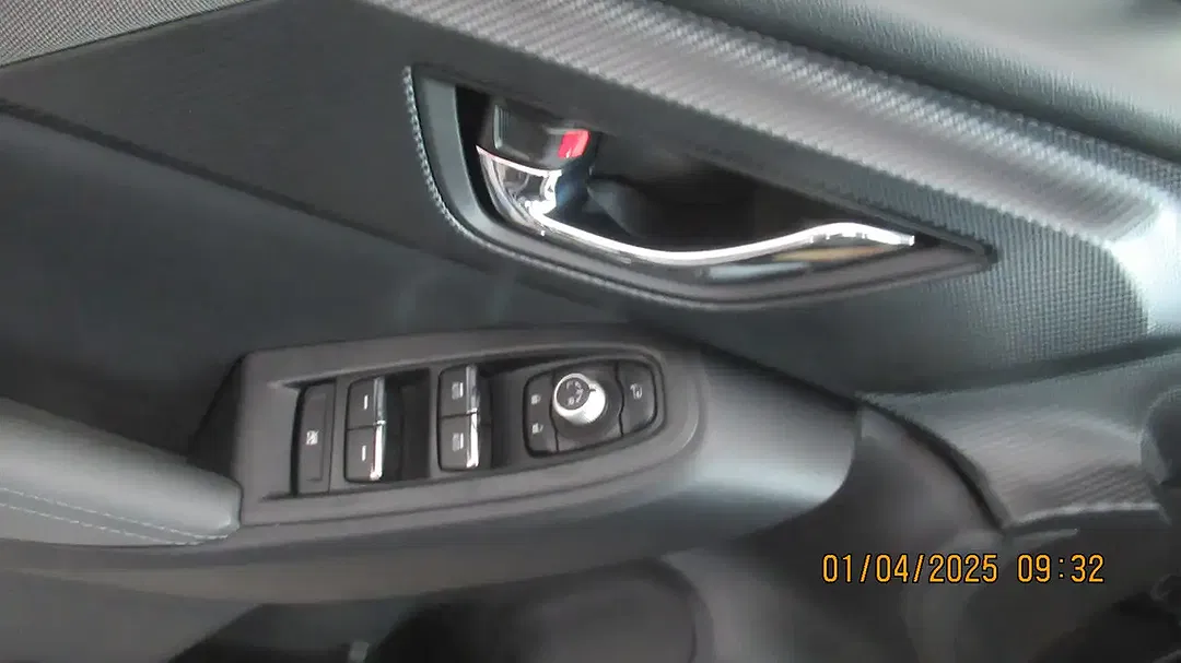 Subaru Crosstrek Comfort - Thumbnail 10