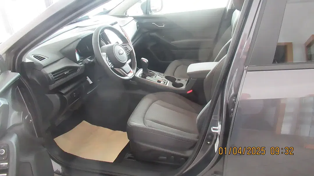 Subaru Crosstrek Comfort - Thumbnail 9
