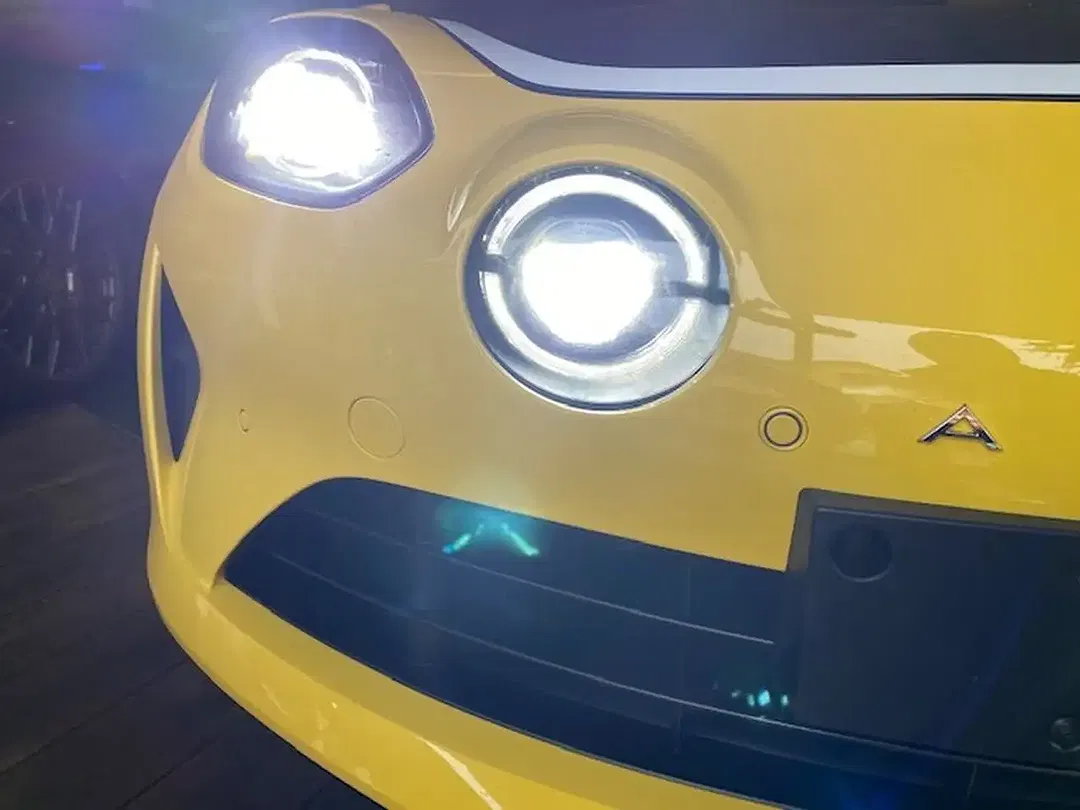 Alpine A110 Limited Edition - Thumbnail 10