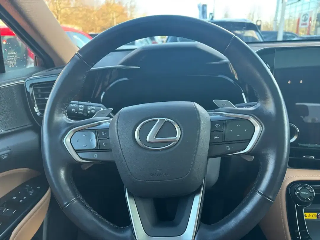 Lexus NX 350h E-FOUR Luxury Line - Thumbnail 14