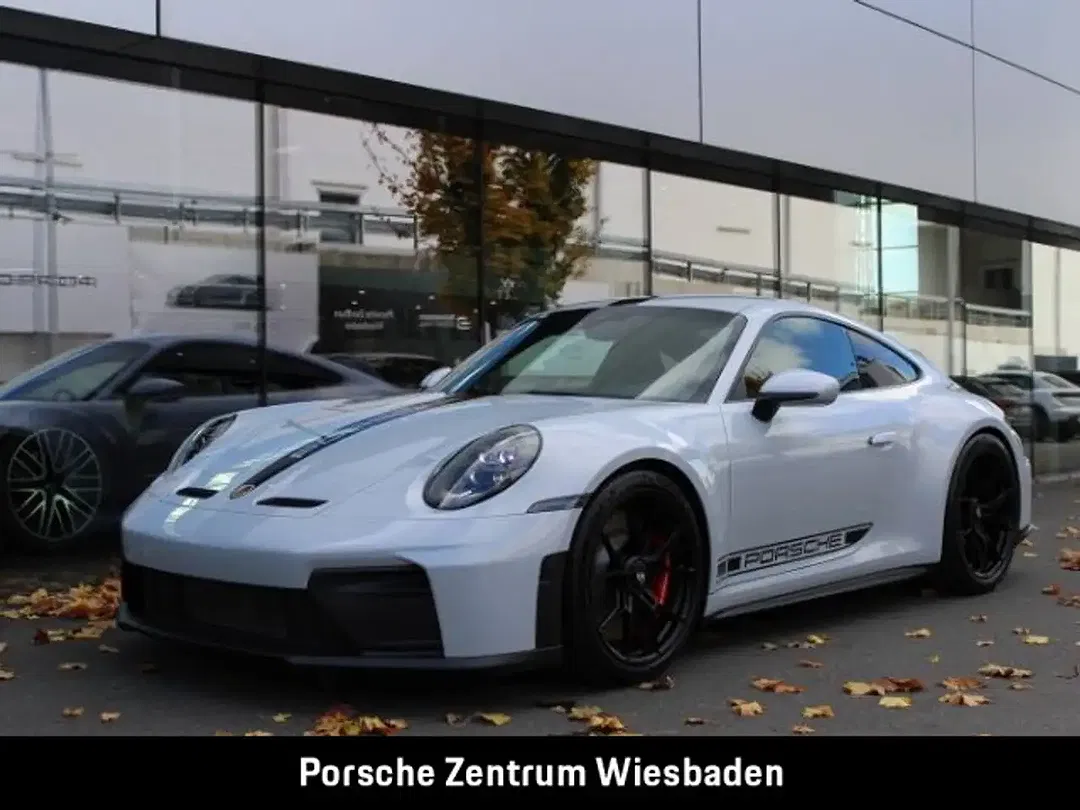 Porsche 992 GT3 Touring - foto 1
