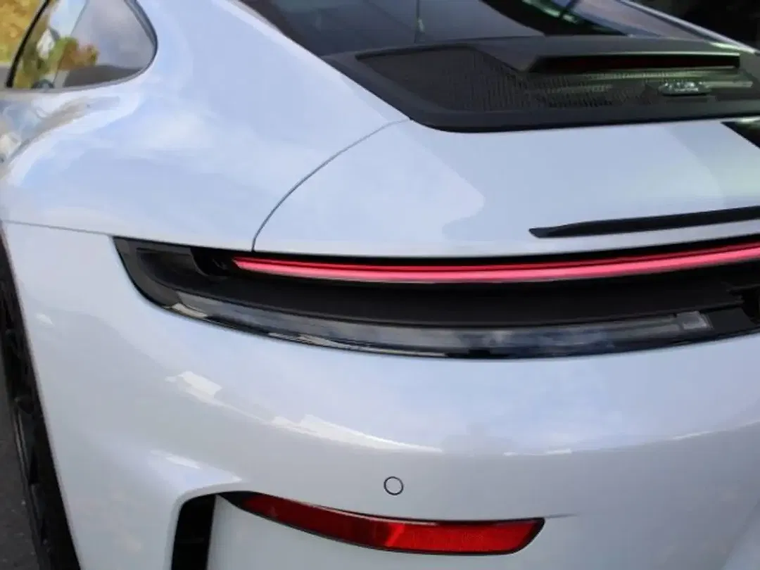 Porsche 992 GT3 Touring - Thumbnail 12