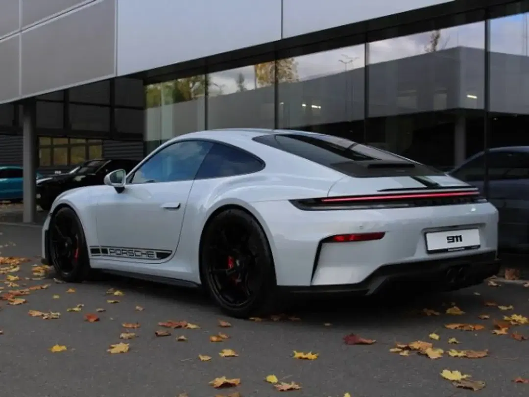 Porsche 992 GT3 Touring - Thumbnail 3