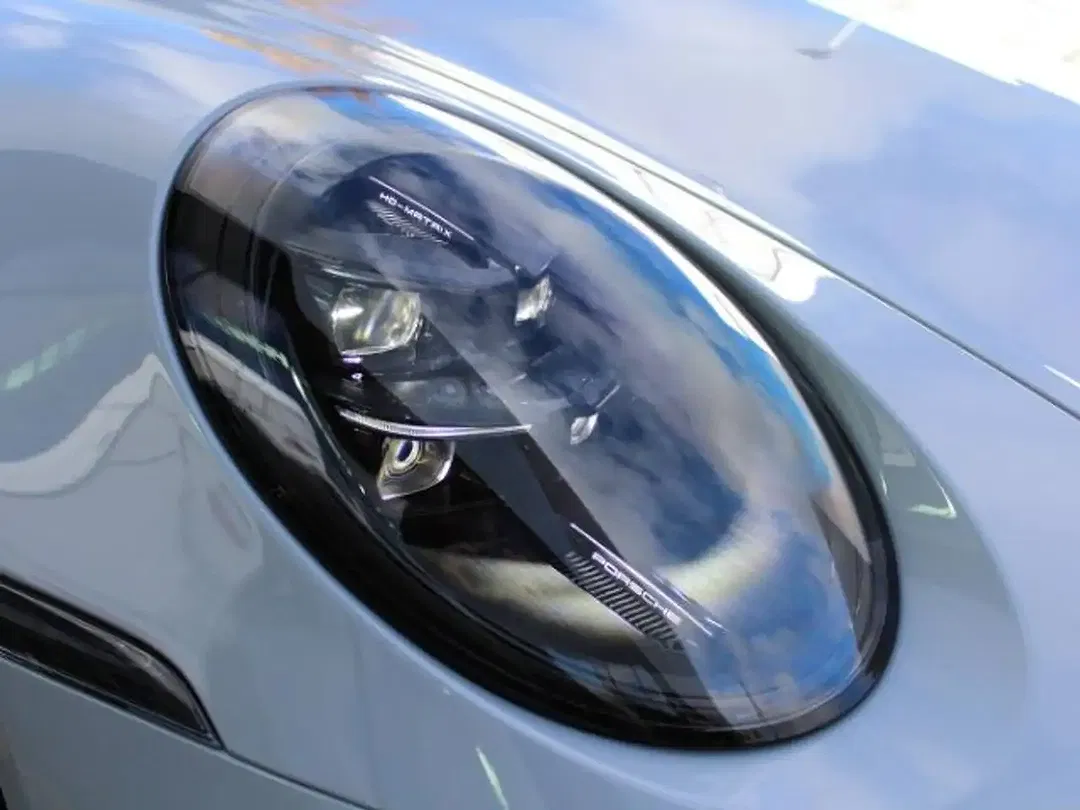 Porsche 992 GT3 Touring - Thumbnail 7
