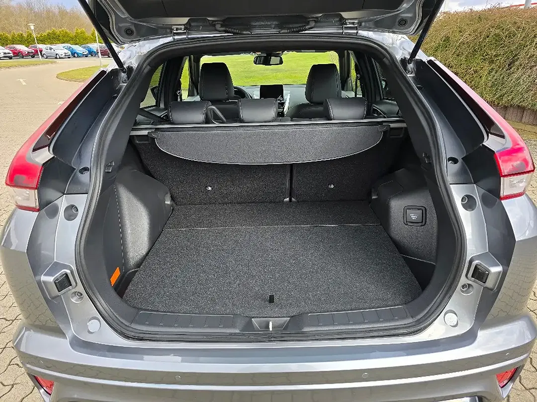 Mitsubishi Eclipse Cross 2.4 PHEV Hybrid MIVEC 4WD Select - Thumbnail 11