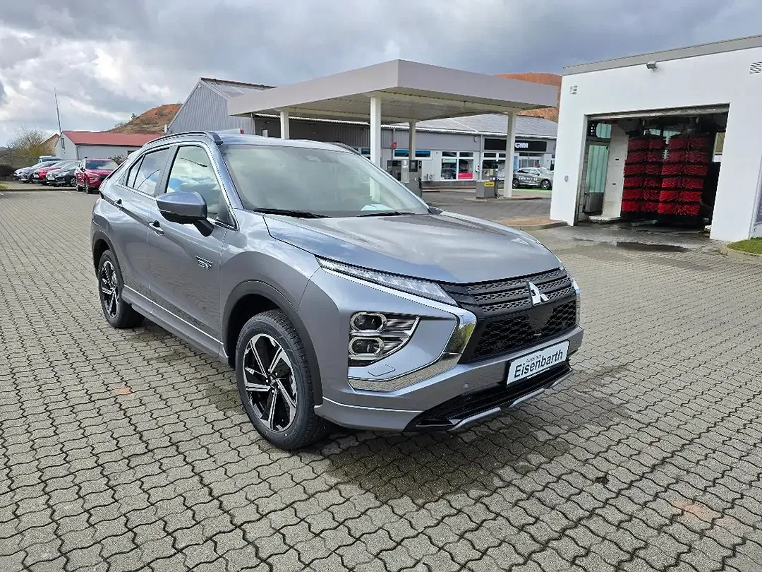 Mitsubishi Eclipse Cross 2.4 PHEV Hybrid MIVEC 4WD Select - Thumbnail 4