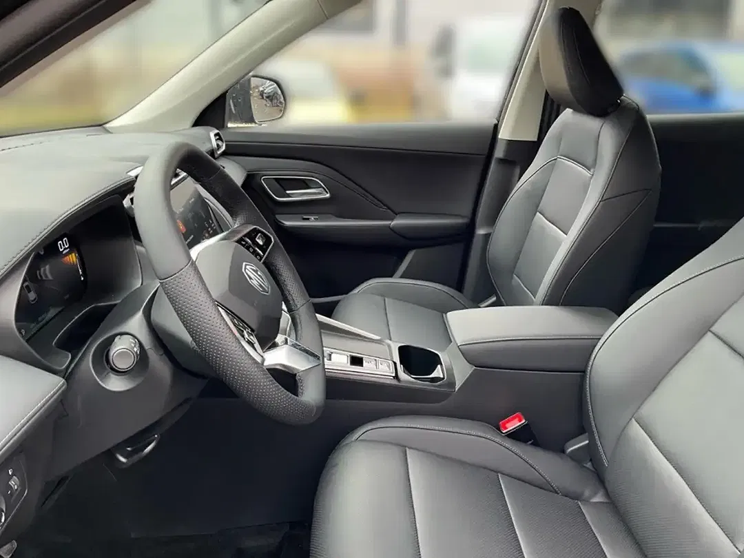 MG ZS Hybrid+ Luxury - Thumbnail 9