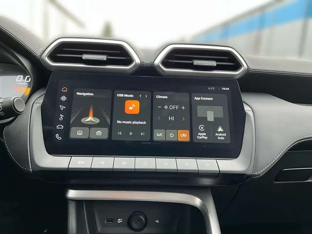 MG ZS Hybrid+ Luxury - Thumbnail 11