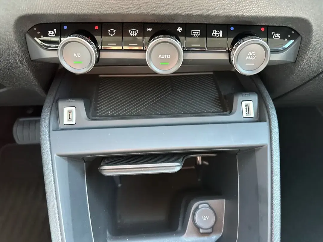 Citroen C4 1.2 PureTech EAT8 Shine - Thumbnail 14
