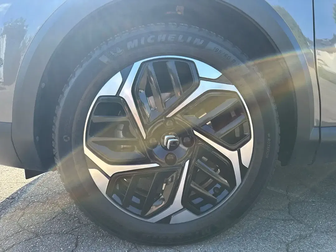 Citroen C4 1.2 PureTech EAT8 Shine - Thumbnail 6
